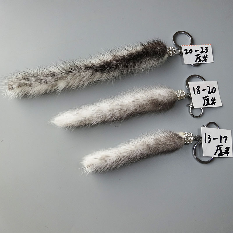 Real Mink Fur Tail Keychain Bag Charm Backpack Pendants Keyring Unisex Pants Accessories Natural Fur Toy