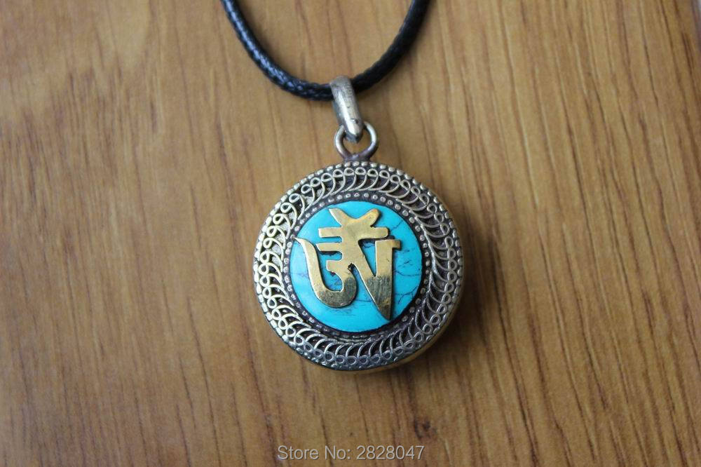 PN996 Tibetan Mantra Om 30mm Round Prayer Box Amulet Pendants Copper Inlaid Coral Turquoises Stone Gau Pendant Necklace