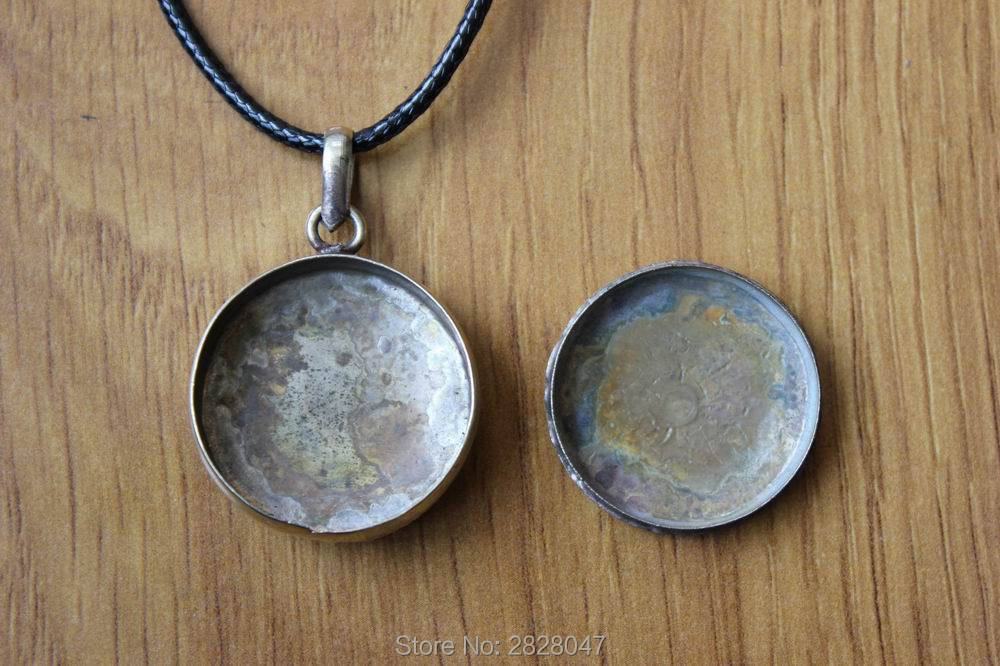 PN996 Tibetan Mantra Om 30mm Round Prayer Box Amulet Pendants Copper Inlaid Coral Turquoises Stone Gau Pendant Necklace