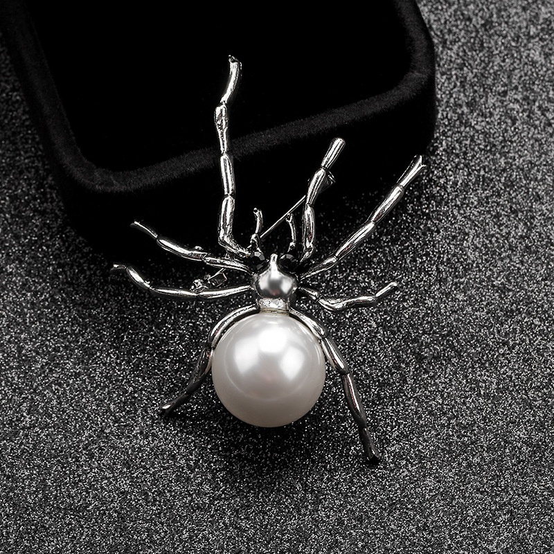 Fun creative metal spider brooch coat clothing pin insect brooches gift