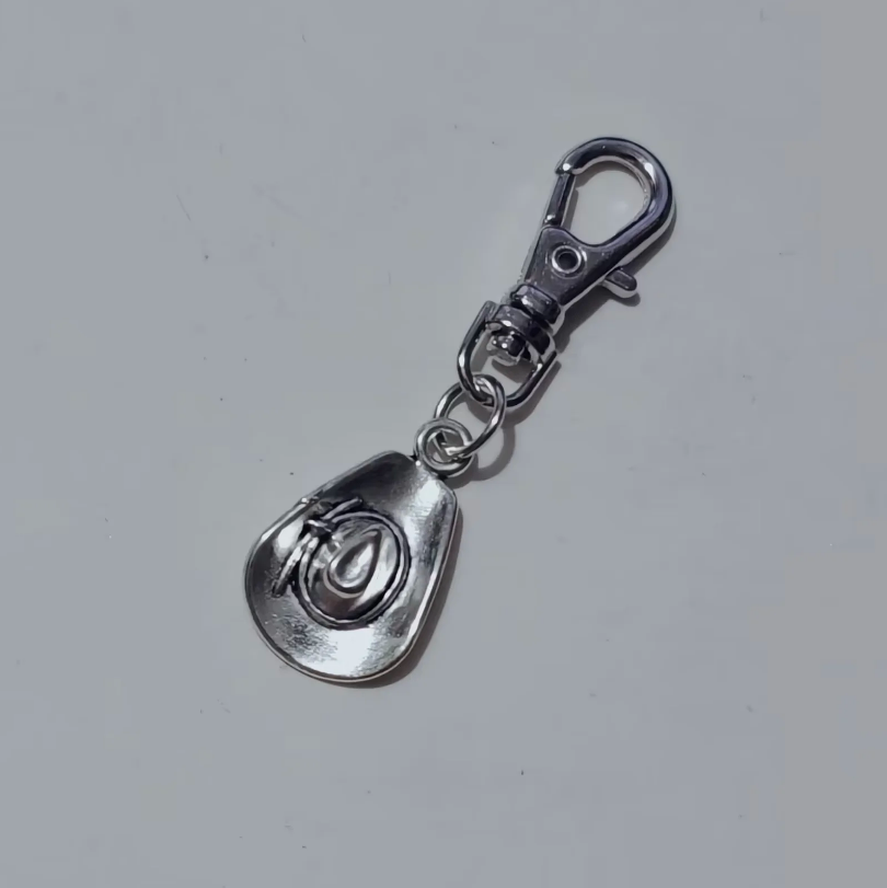 20 PCS Cowboy Hat Boot Horse Rotating Lobster Clasp Cowboy Series Keys Accessories Car Bag Pendant Key Chain Charm unisex