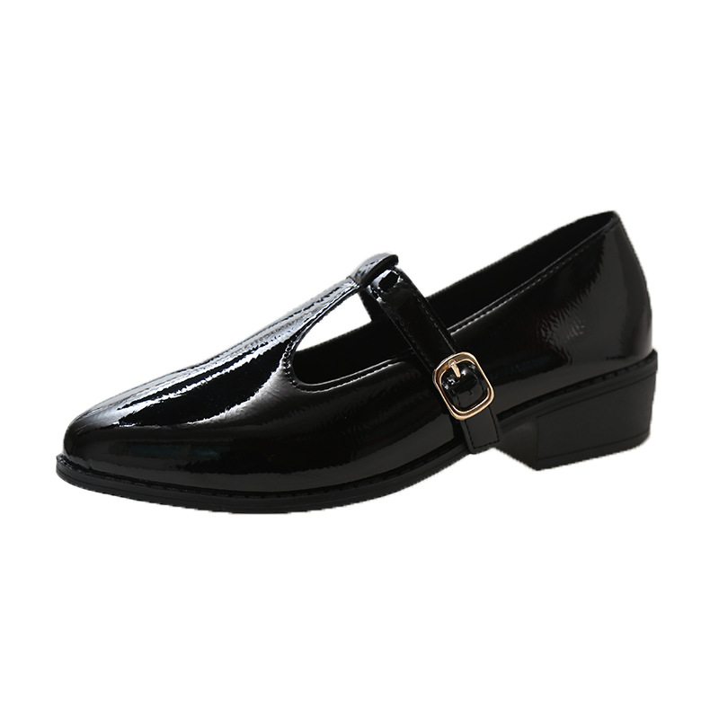 Vintage pointed small leather shoes woman 2024 spring and autumn new soft leather low heel shoes thick buckle Mary Jane woman