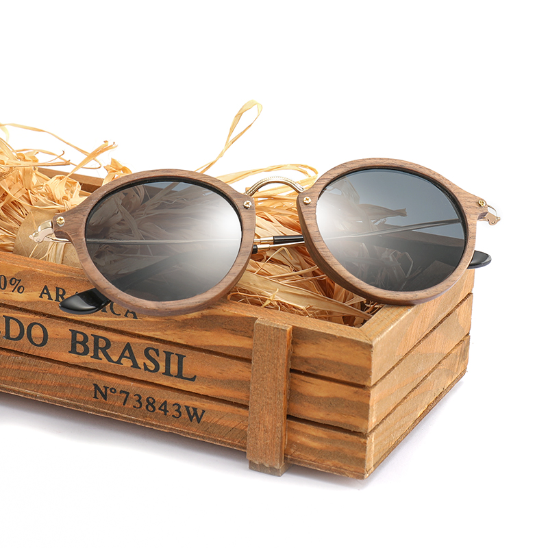Ultralight Women Men Polarized Sunglasses Wooden Round Frame CR39 Lens