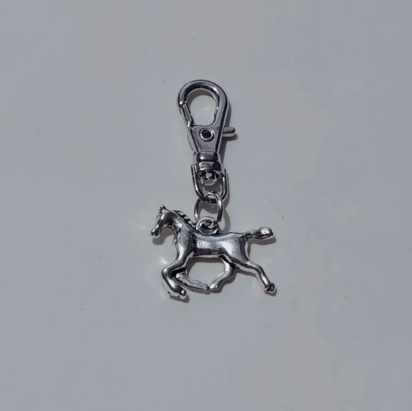 20 PCS Cowboy Hat Boot Horse Rotating Lobster Clasp Cowboy Series Keys Accessories Car Bag Pendant Key Chain Charm unisex