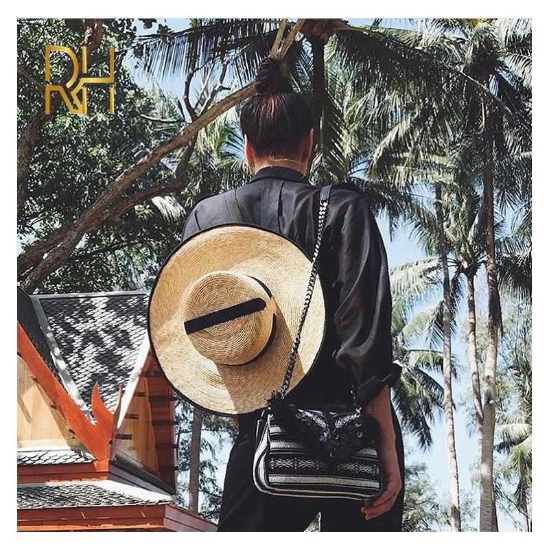 New Stylish Flat Top Boater Straw Hat Big Outdoor Gold Eyelets Sunshade Spring Summer Wheat Straw Hat With Black Red Band RH