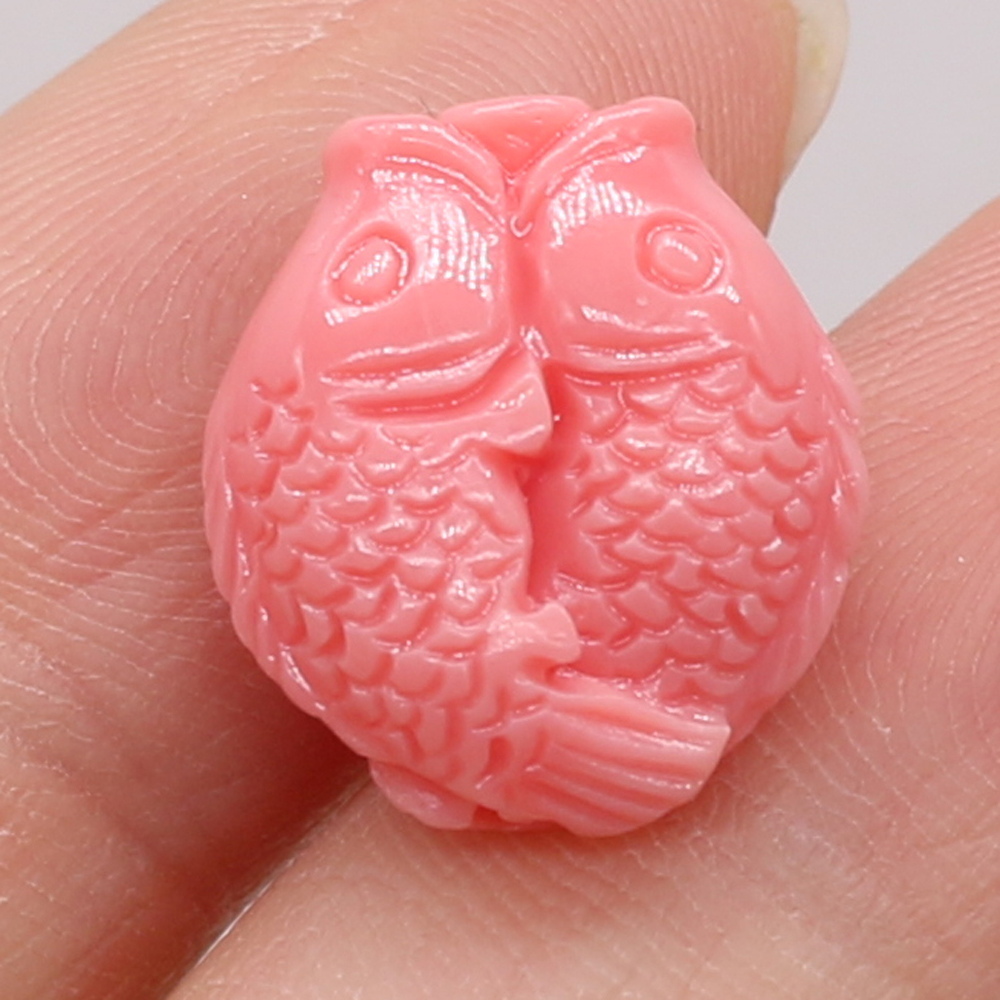 Hot Sale Natural Coral Pisces Shape Beads with Holes for Jewelry Charms Pendant Making DIY Necklace Earrings Accessories