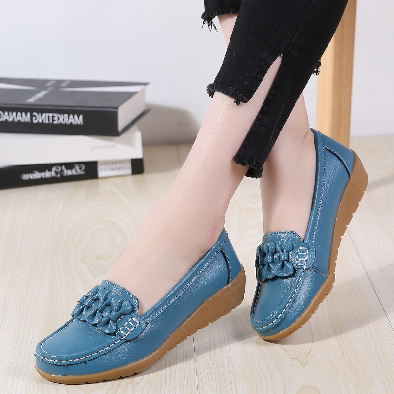 NEW New Genuine Leather Shoes Woman Soft Boat for Women Flats shoes Ladies Loafers Non-Slip Sturdy Sole Big size