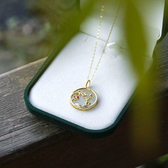 Ancient gold craftsmanship inlaid sika deer natural Hetian jade double-sided wear necklace pendant Chinese style ladies jewelry