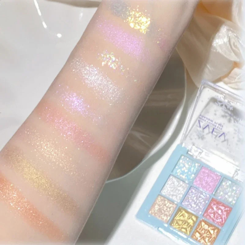 9 Colors Glitter Snowflake Eyeshadow Palette Dream Girl Pearly Eye Shadow Matte Highlights Cool Tone Charming Eyes Makeup 240624