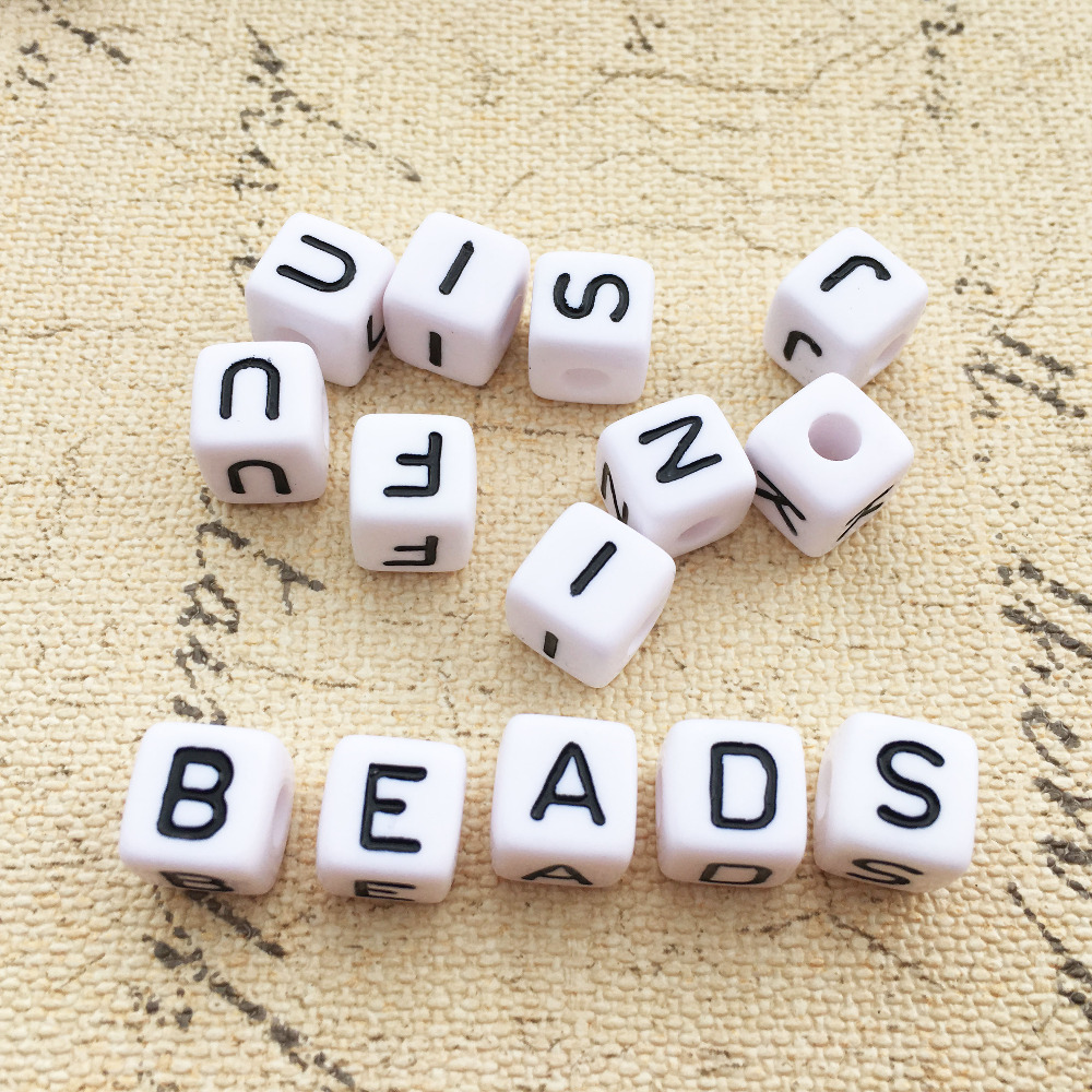 Mini 100PCS 10*10MM A-Z Cube White with Black Printing Acrylic Alphabet Beads Plastic Inital Letter Beads for Name Bracelet