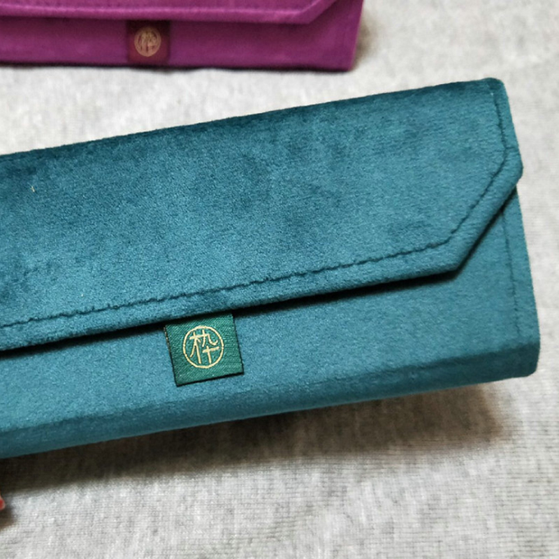 European Hot velvet triangle folding glasses Women case Elegant sunglasses case men soft noble reading glasses box Wholesale