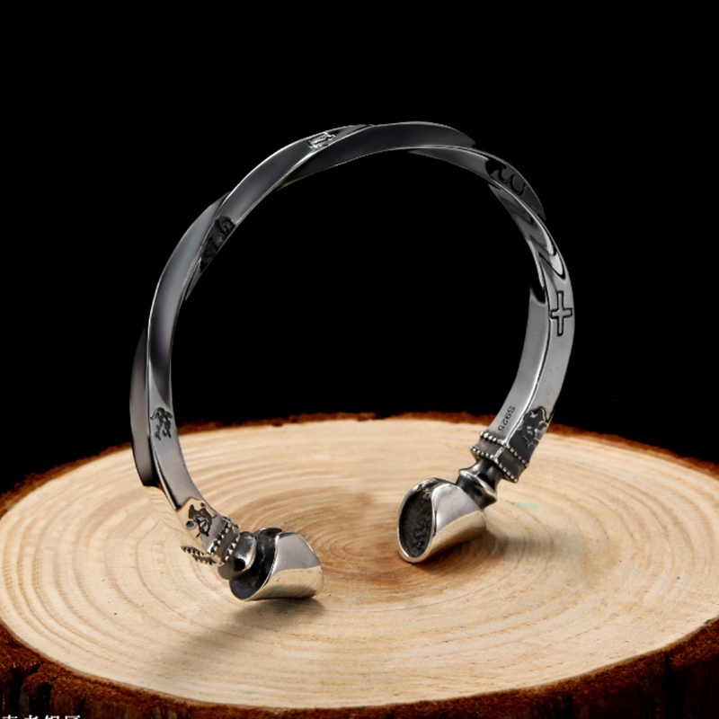 Adjustable Viking horseshoe hoof(hooves) War Bracelet free ship