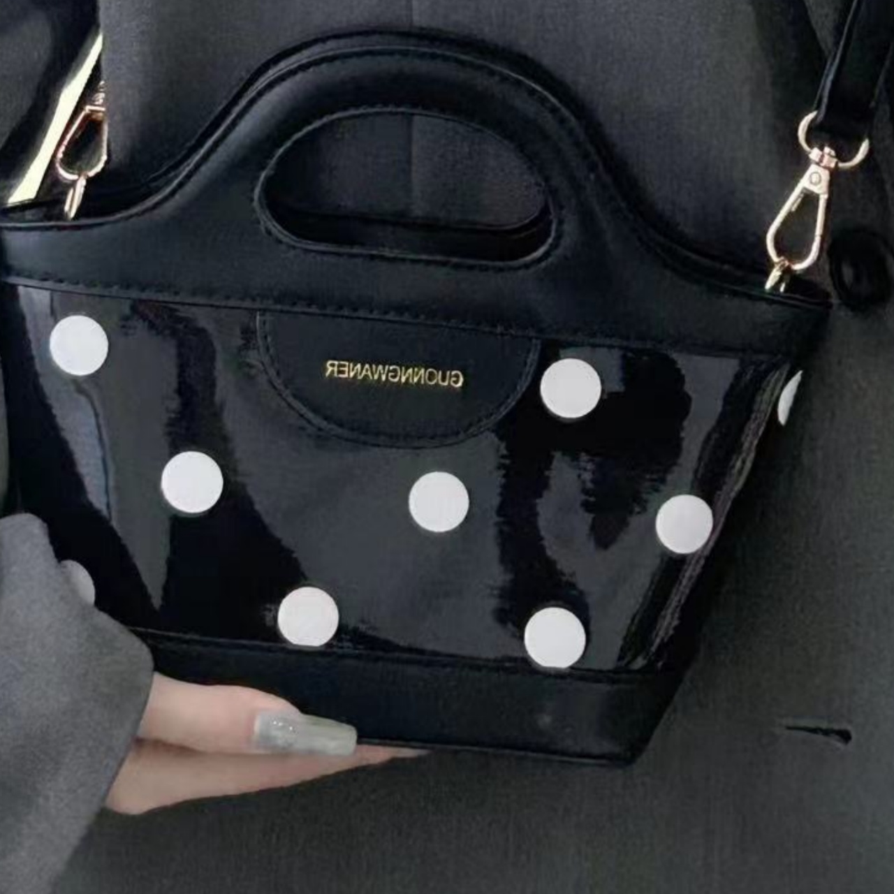 A niche bag for women a new high-end single shoulder bag fashionable crossbody bag casual and versatile portable vegetable basket bag