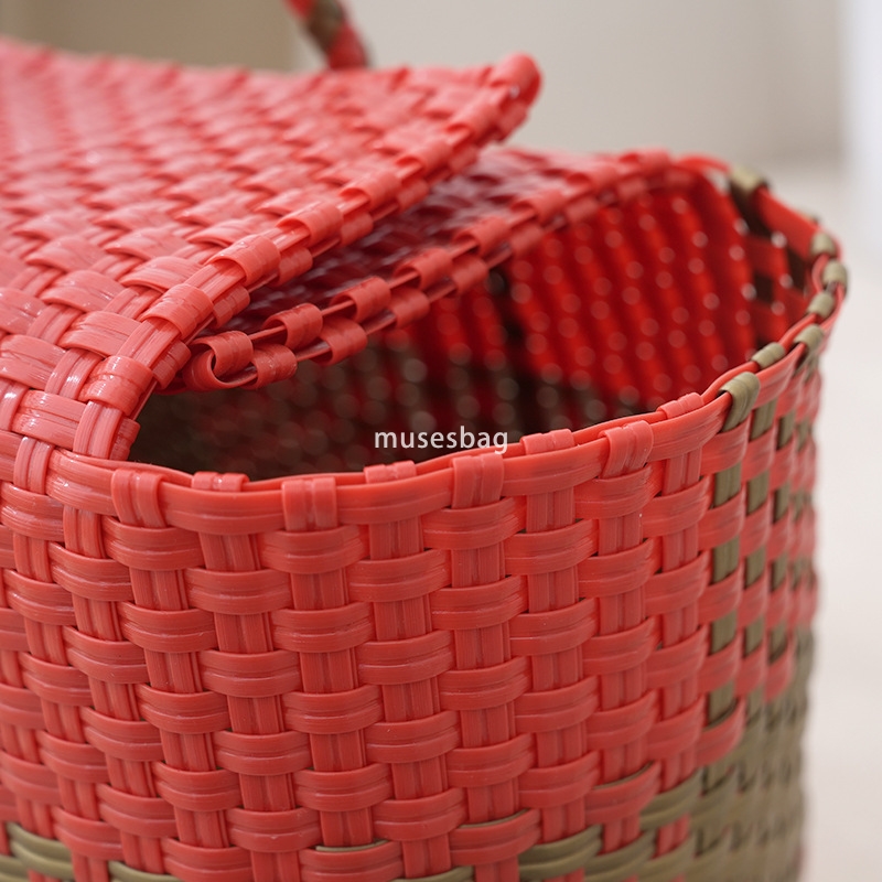 Designer Women's High Quality Practical Large Capacity Handheld Cabbage Basket Handheld Small and Popular Love Handmade Gift Bag Minimalist Handh