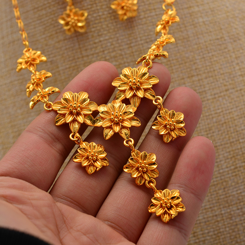 African Dubai Gold Color Jewelry Sets Women Nigerian Crystal Necklace Hoop Earrings Italian Bridal Jewelry Sets Wedding Jewelry