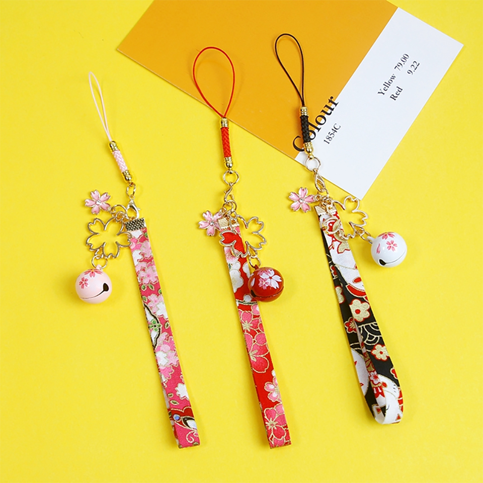 Cute Japanese Maneki Neko Sakura Bell Keychain with Cherry Lanyard Phone Charms Smartphone Strap for iphone Mible Phone Rope