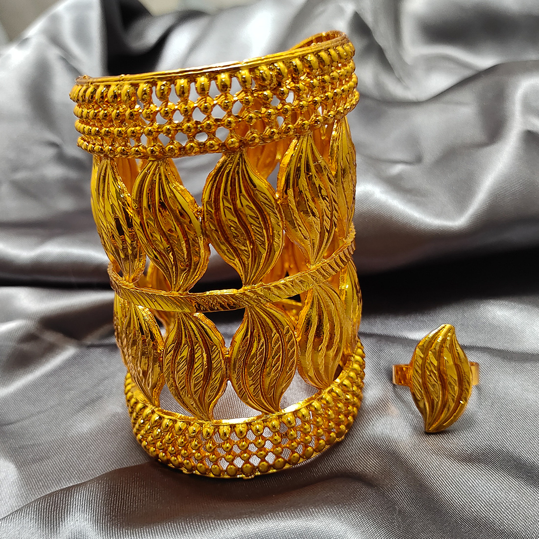 Dubai Luxury 24k Gold Color Bangles For Women Anniversary Wedding Gifts African India Femme Jewelry Bangle Wholesale