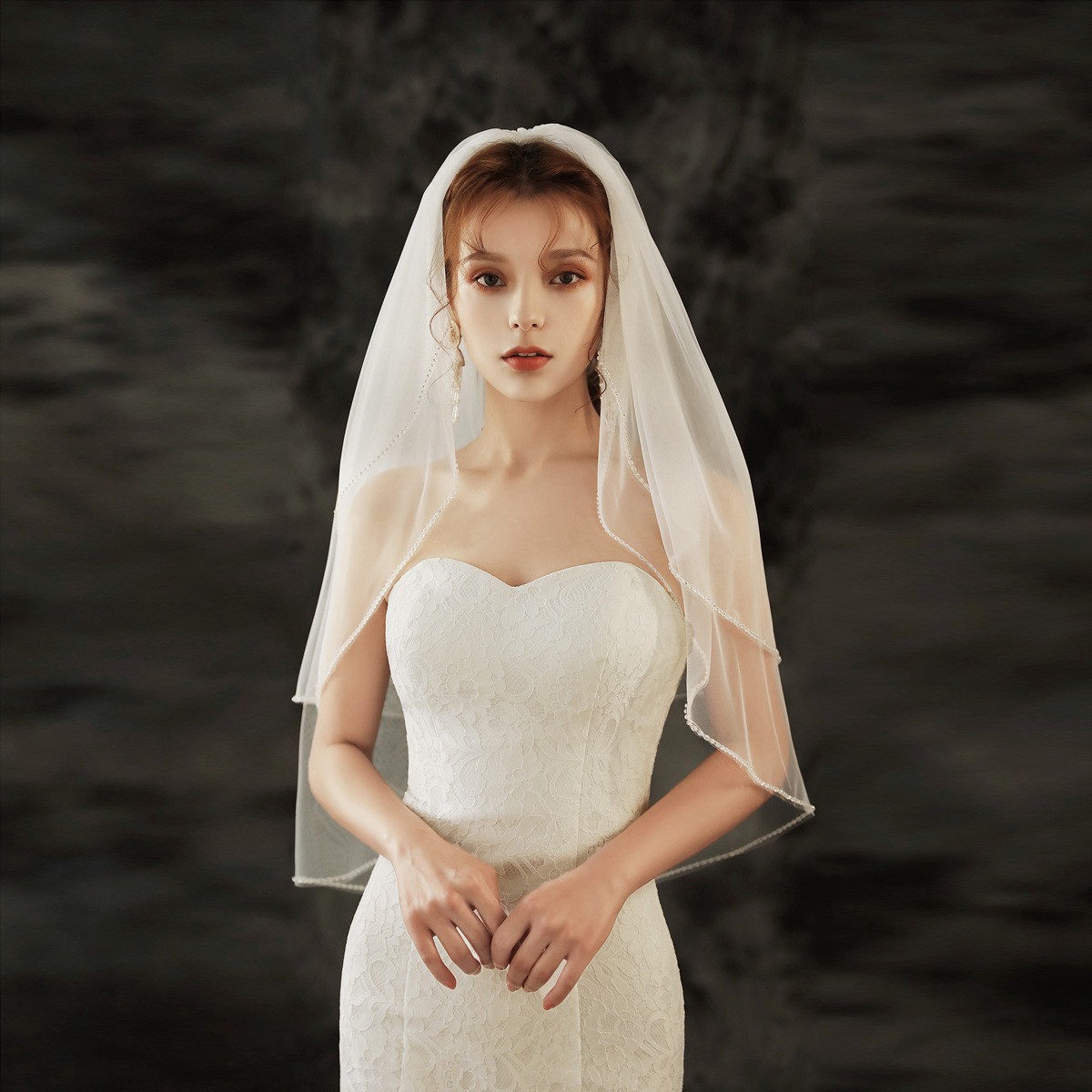 Bead Edge Bridal Short Wedding Veils with Hair Comb 2 layers Elbow Length White Women Bride Veil Mariage Accessories