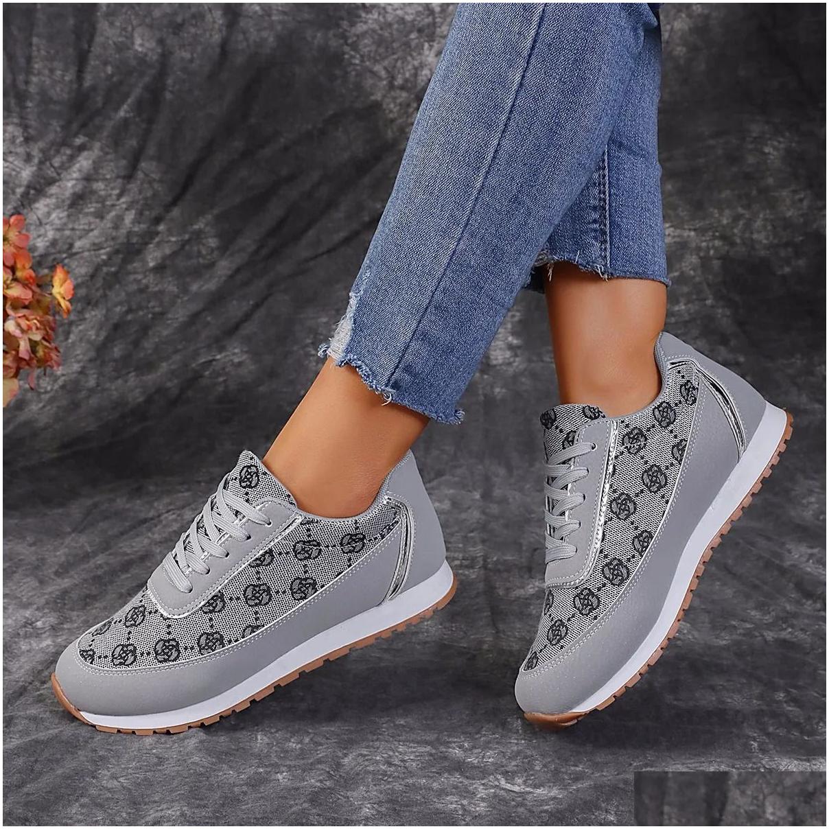 Designer casual shoes gray fashion 2024 autumn and winter sports shoe brand women's khaki Vcanized plus size 42 comfortable shoes