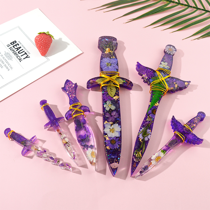 Knight Battle Swords Moldes De Silicona Para Manualidades 3d Self Defense Keychain Set Moule Resine Epoxy Cute Sword Knife Molds