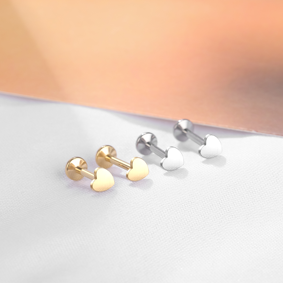 1pcs Titanium Heart Shape Stud Earring for Women Labret Piercing Lip Cartilage Helix Daith Piercings Body Jewelry