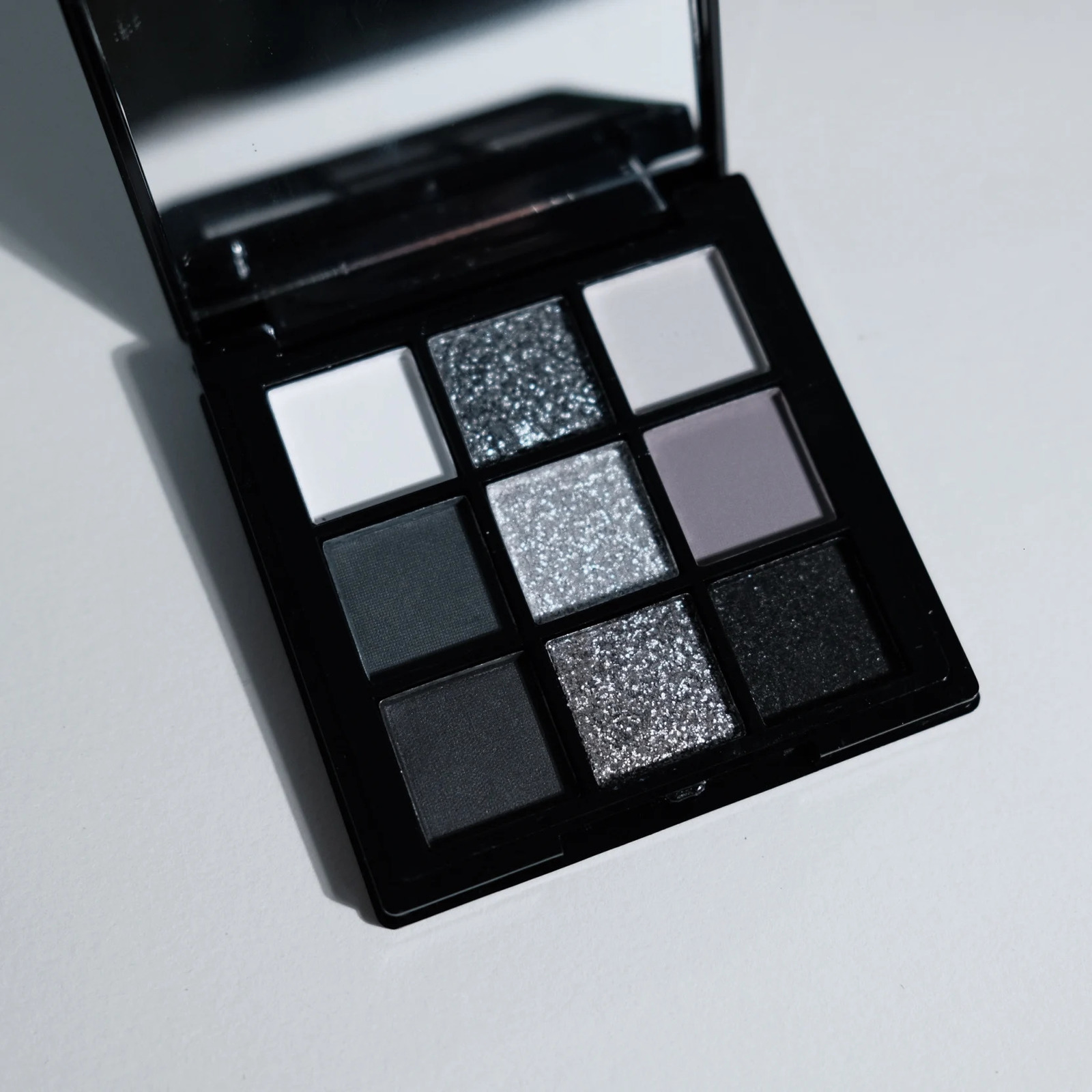 9 Colors Eye shadow Palette Dark Black Grey Silvery Color Shimmer Matte Finish Smokey Style Stage Party Performance Makeup 240624
