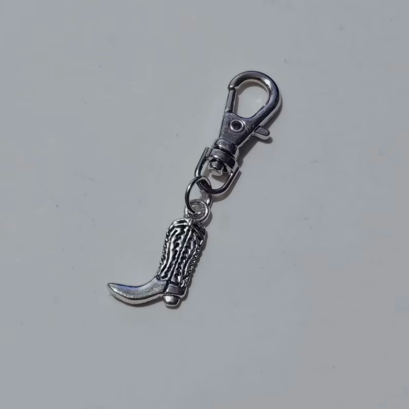 20 PCS Cowboy Hat Boot Horse Rotating Lobster Clasp Cowboy Series Keys Accessories Car Bag Pendant Key Chain Charm unisex