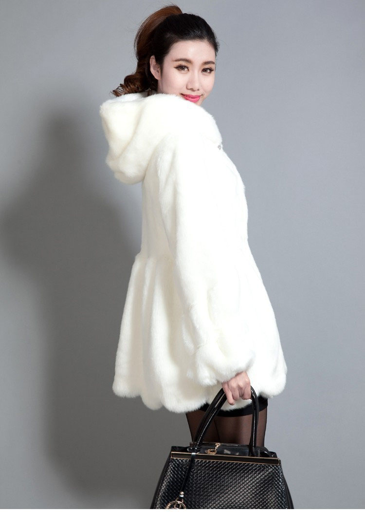2019 Autumn Winter S - 3XL Women Winter Hooded Mink Fur Coats Vintage White Black Big Size Faux Fox Fur Coat With Hood Clothing