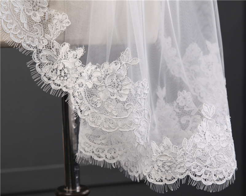Hot Sale Two Layer Short Wedding Velo White Ivory Tulle Bride Veil Lace Edge Cheap Voile Mariage Wedding Accessories In Stock