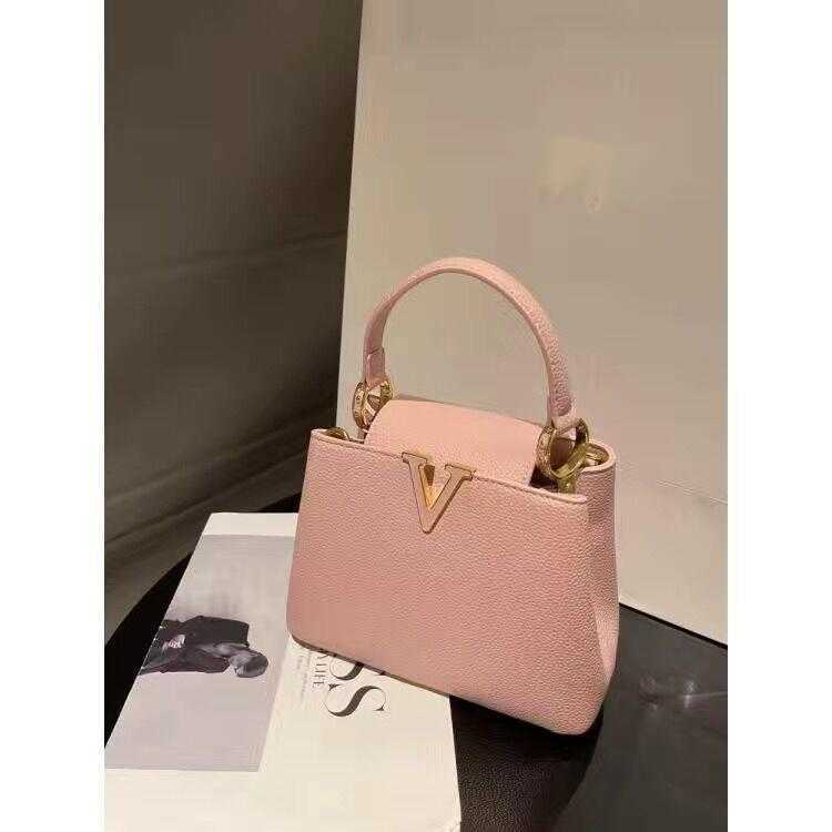 Shoulder Bags Women Capucines BB Bag Luxurious Handbag Designer s Designers Black Handbags Crossbody Wallet Clutch Backpack006