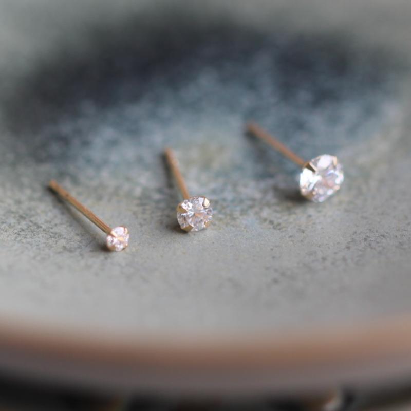 GOLDtutu 14 K Gold Crystal Earring for Women, Mini Dainty Simple Style, Small Stud Earrings, Jewelry Gift, kj50