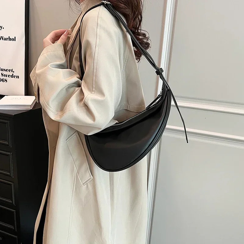 Hot Sale Zipper Shoulder Women's Bags 2024 Sewing Thread PU High Capacity Solid Saddle Free Shipping H6.24#37