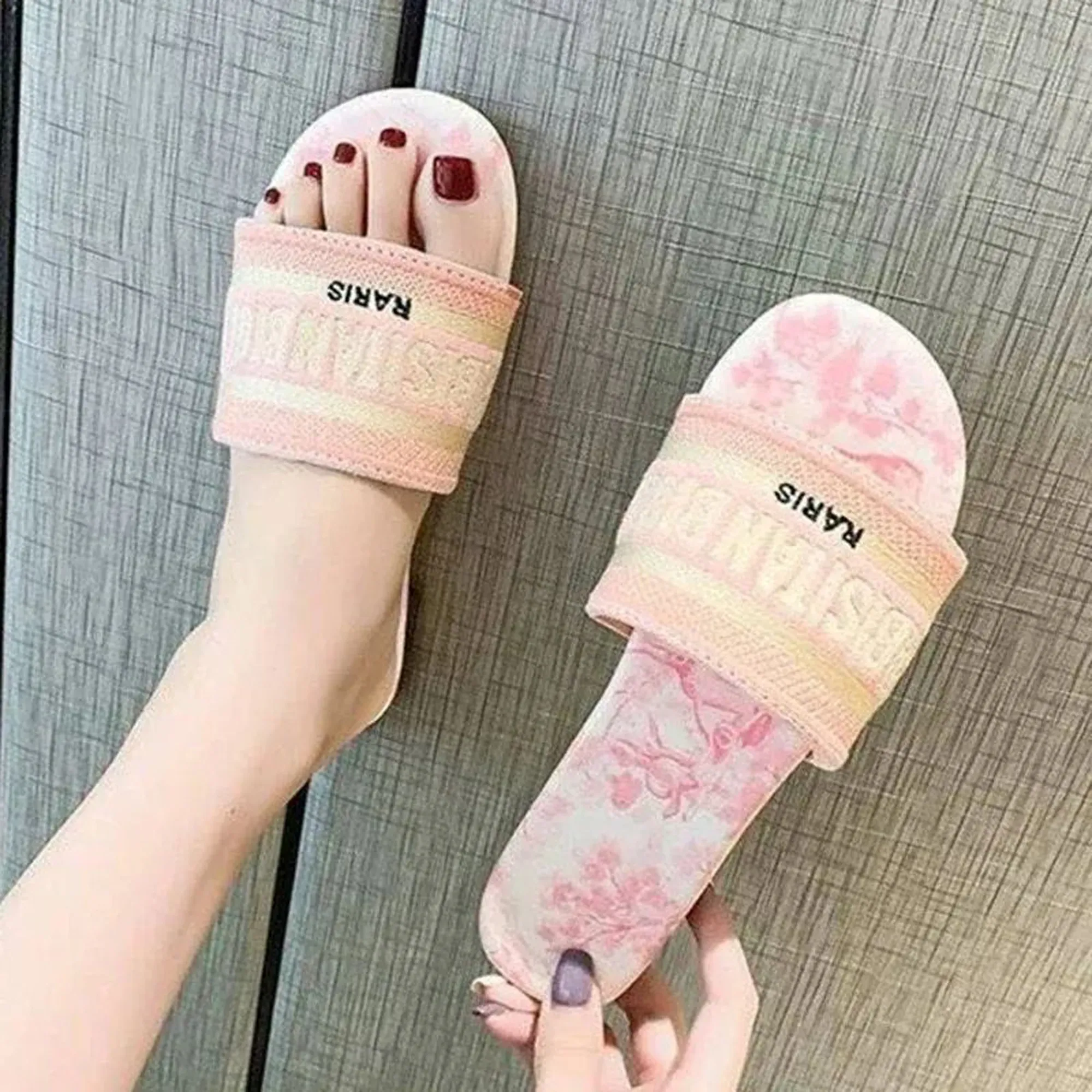 Designer Women Slides Embroidered Sandals Summer Travel Beach Striped Flat Slipper Ladies Flip Flops Mule Pattern Strap Sandal Slide 250506