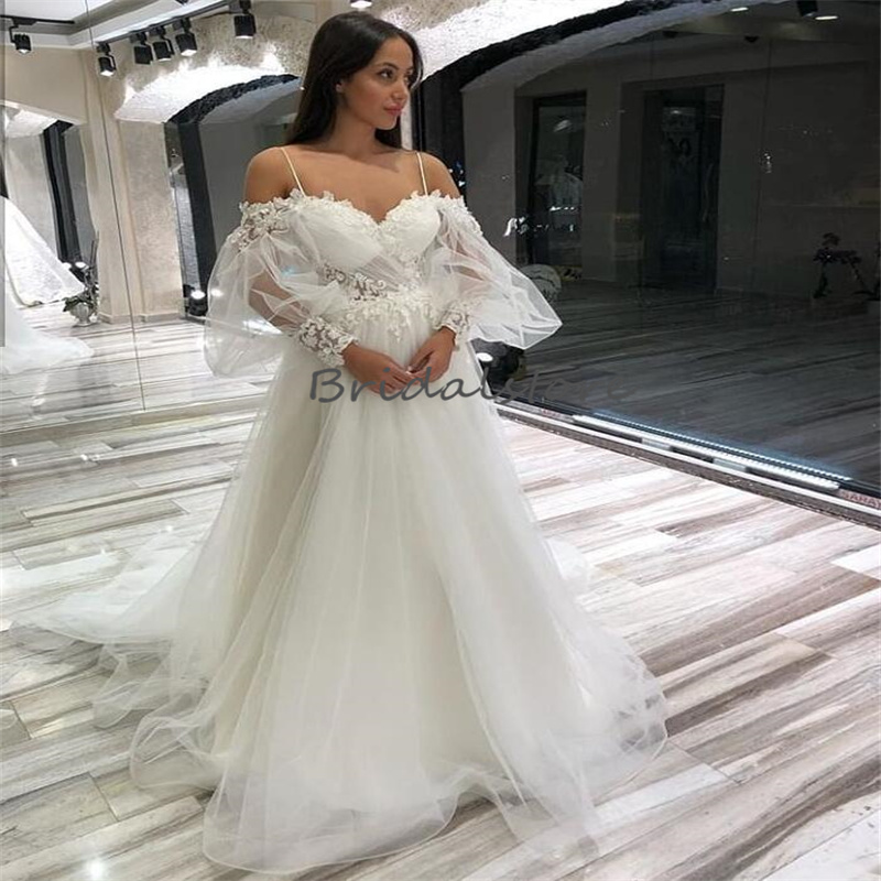 Spaghetti Straps Boho Wedding Dresses Puff Sleeves Lace Bohemian Bridal Dress Charming A Line Tulle Garden White Bride Dress Elegant Custom Made Robe 