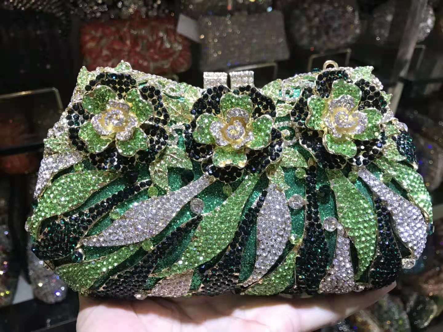 XIYUAN Luxury Crystal Day clutches handcraft rhinestone evening bag soiree sac pochette femme women party purse Clutch Bag Prom