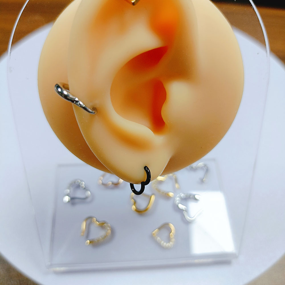 Titanium Heart Daith Earring CZ Conch Helix Septum Piercing Clicker Segment Nose Ring Helix ASTM F136 G23 Titanium/Steel 16G