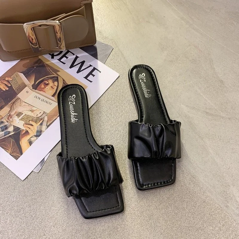 Woman Flat Slippers Summer 2023 New Stylish Pleated Sandals for Women Casual Flip Flops Pure Color Women's Shoes A043