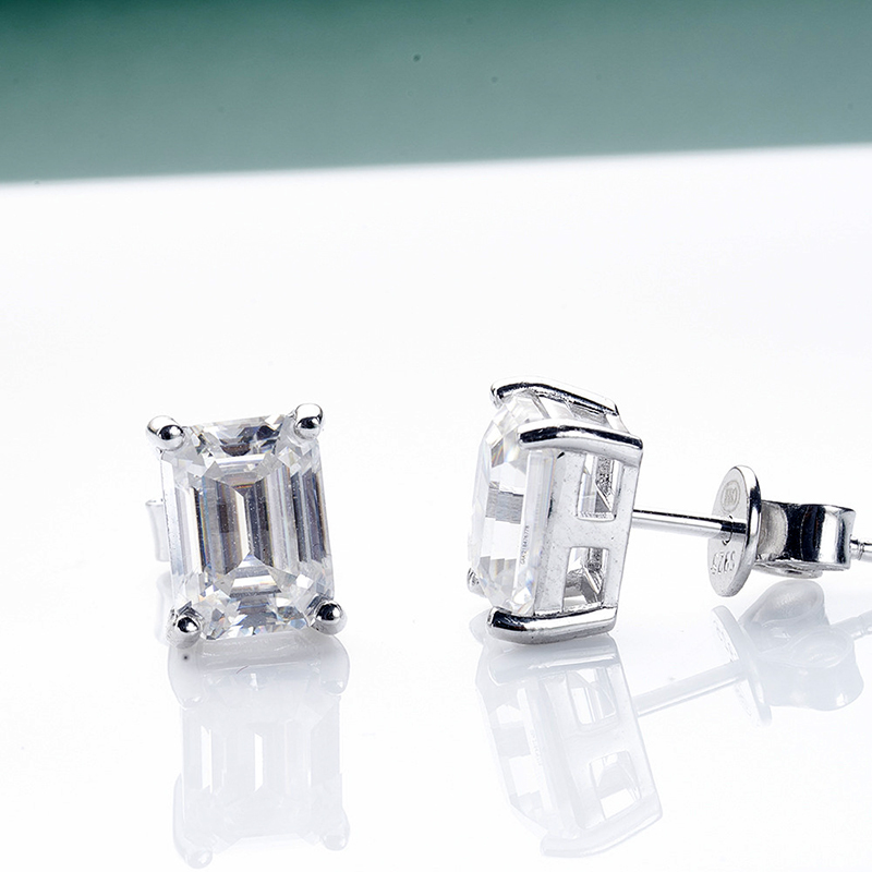 JoyceJelly 0.5-2CT Emerald Cut Rectangle Moissanite Earrings Unisex S925 Sterling Silver Jewelry Classic Ear Studs For Man Women
