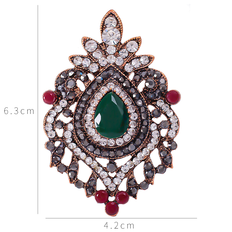 New Brooch Round Vintage Beauty Head Gem Women's Clothing