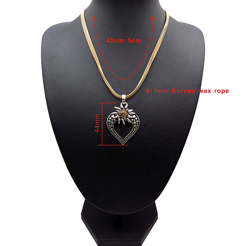 German Edelweiss Heart Necklace Pendant Oktoberfest Bavarian Vintage Dirndl Costume Alpine Jewelry New