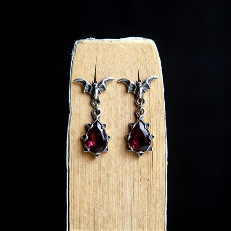 YIZIZAI 100% 925 Sterling Silver Creative Vintage Punk Style Bat Crystal Stud Earring For Women Party Jewelry Gift