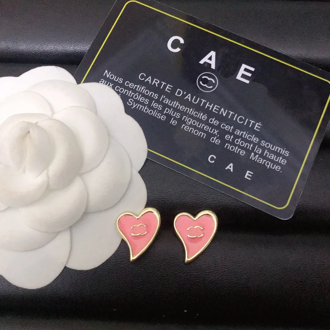 Luxury Gold-Plated Earrings Brand Designer Pink Heart-Shaped Design Fashionable Cute Girl High-Quality Earrings High-Quality Romantic Love Gifts Earring Box b1j69