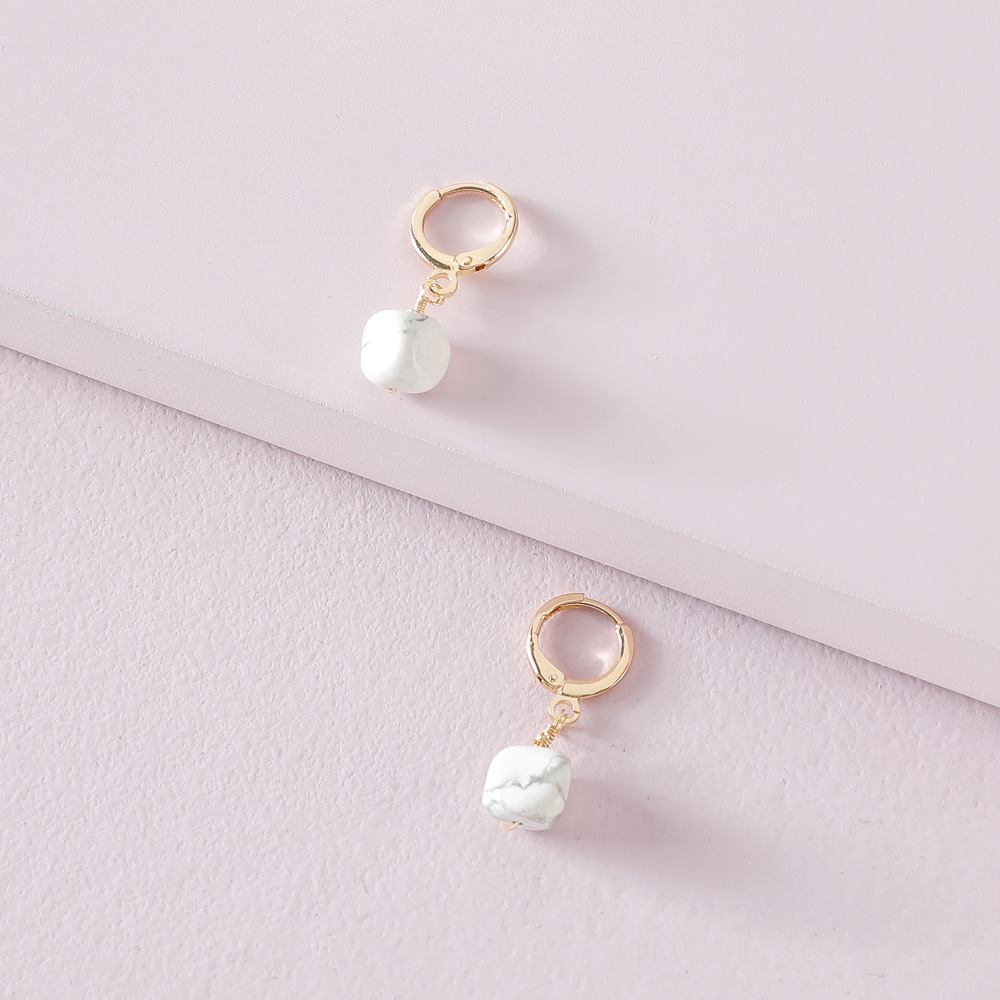 Chic Design Small Natural Gem Stone Drop Dangle Huggies Hoop Earrings for Women