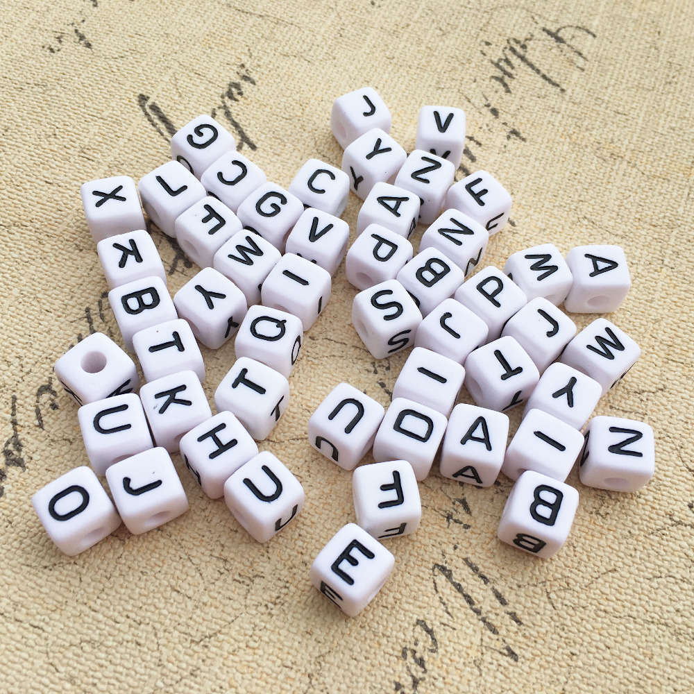 Mini 100PCS 10*10MM A-Z Cube White with Black Printing Acrylic Alphabet Beads Plastic Inital Letter Beads for Name Bracelet