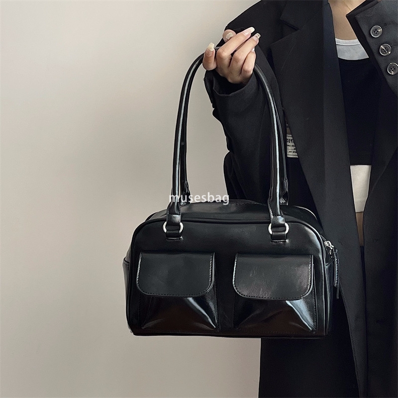 High quality niche design underarm bag for women's new large capacity retro minimalist commuting tote bag fashionable and versatile shoulder bag