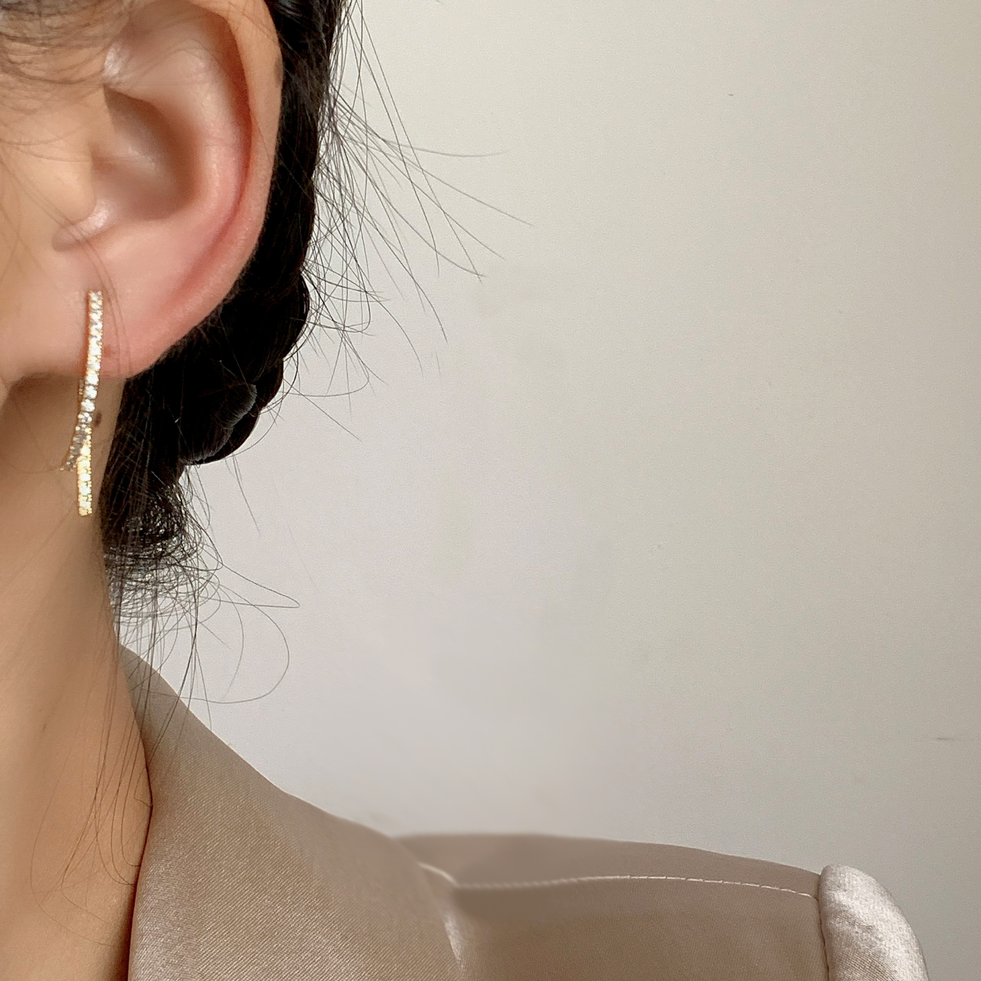 One-piece Mosquito Coil Ear Clip Without Pierced French Earrings Was Thin And Simple Cross Earrings
