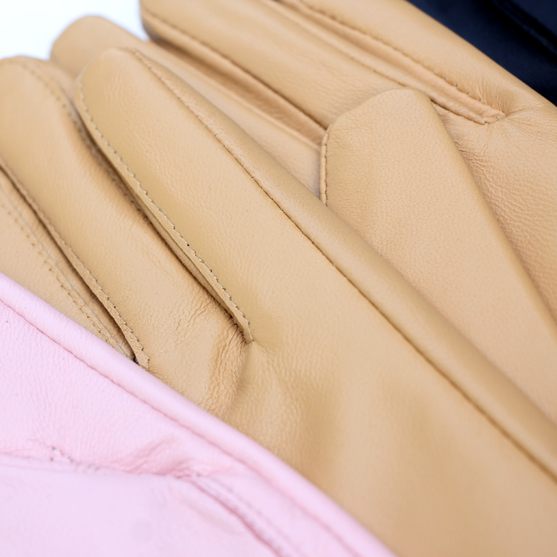 Patent Leather Glove Woman Genuine Leather Short Style Autumn Winter Warm Velvet Lining Leisure Driving Gloves Free Shipping