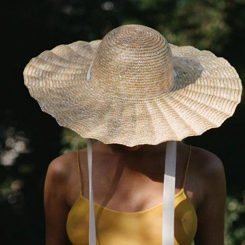 Natural Large Wide Brim Wavy Ruffles Hats wheat-straw Hat Women Summer Fringe Beach Hat Weave Sun Hat With Black&White Belt