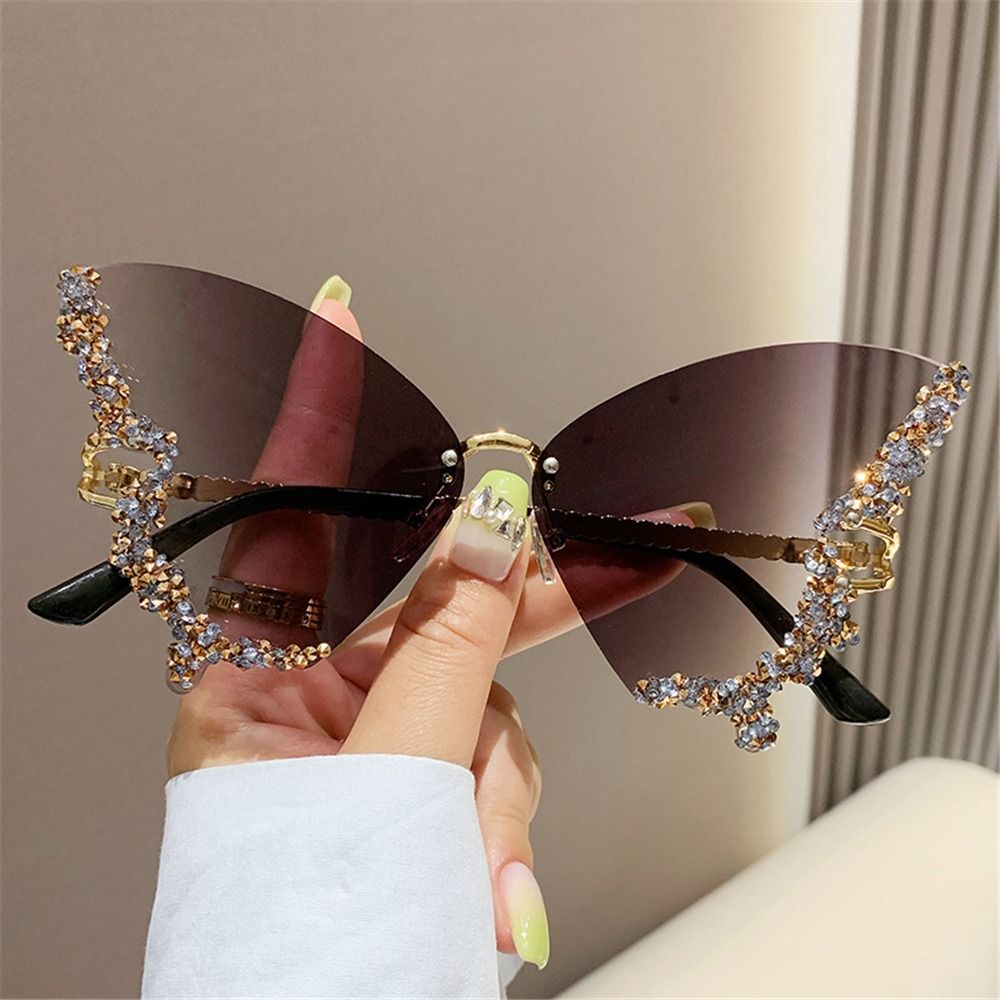 Rhinestone Diamond Oversized Butterfly Sunglasses Purple Sunglasses for Women Bling Sun Glasses Ladies Shades