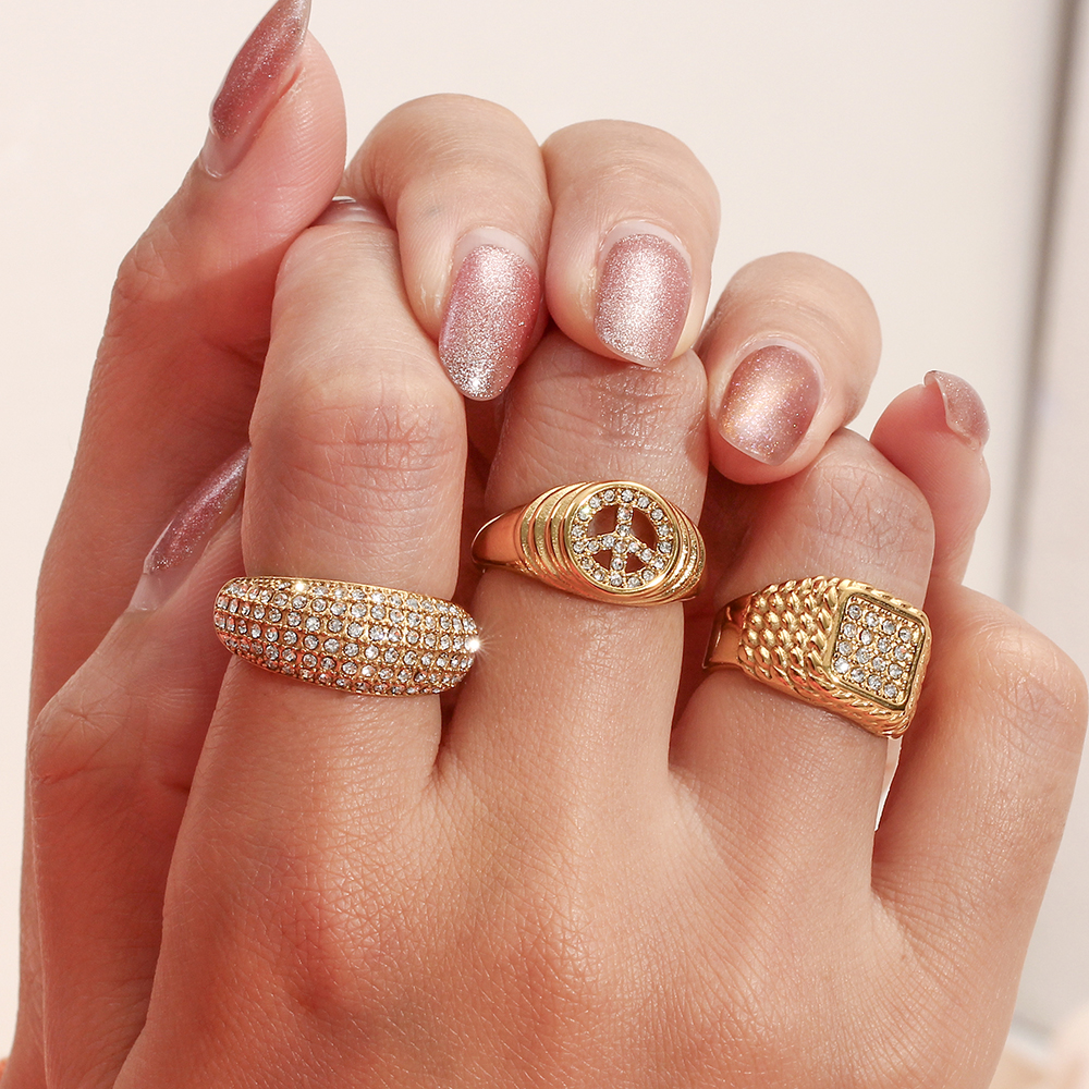 2023 New Cubic Zirconia Gemstone Ring Wedding Party Luxury Square Airplane Round CZ Paved Gold Plated Statement Rings For Women